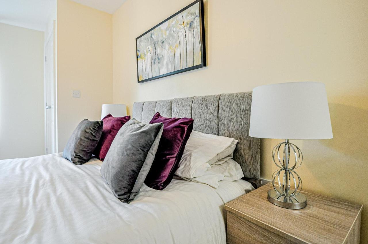 Kings Quarter - Four Bed Apartment - #0202 Мейденхед Экстерьер фото