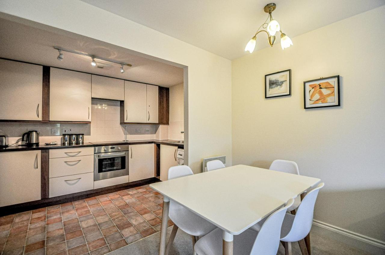Kings Quarter - Four Bed Apartment - #0202 Мейденхед Экстерьер фото